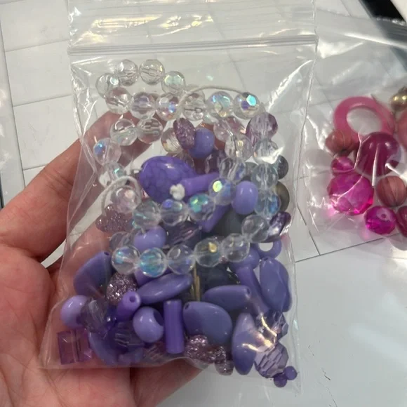 Bags of beads - Picture 4 of 5